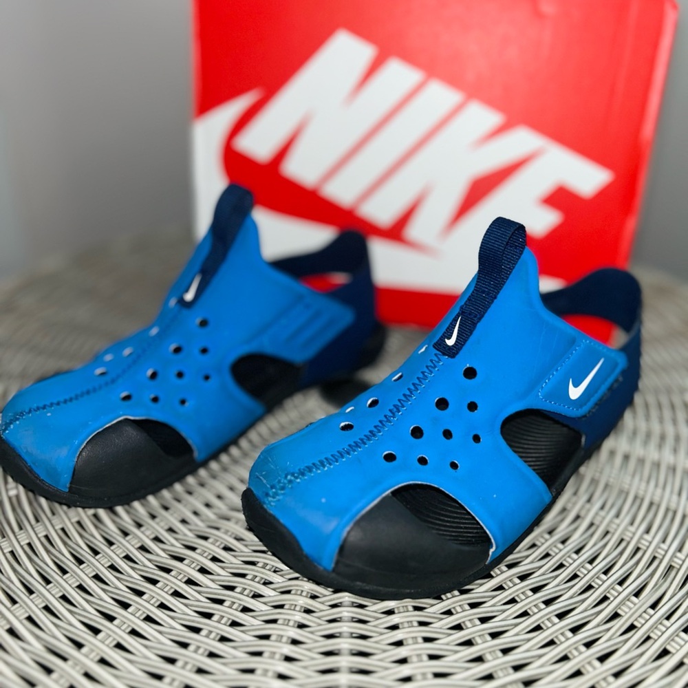 Nike Sunray Protect Boys Size 12C